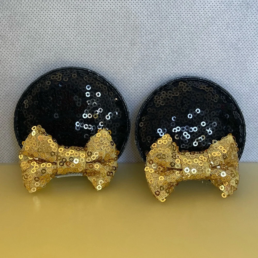Minnie Mouse Ears Hair clips • Gold bows